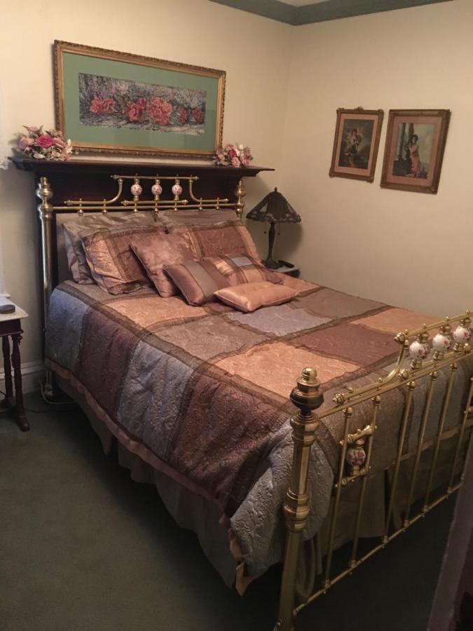 Raindrops On Roses Bed & Breakfast Herkimer Eksteriør billede