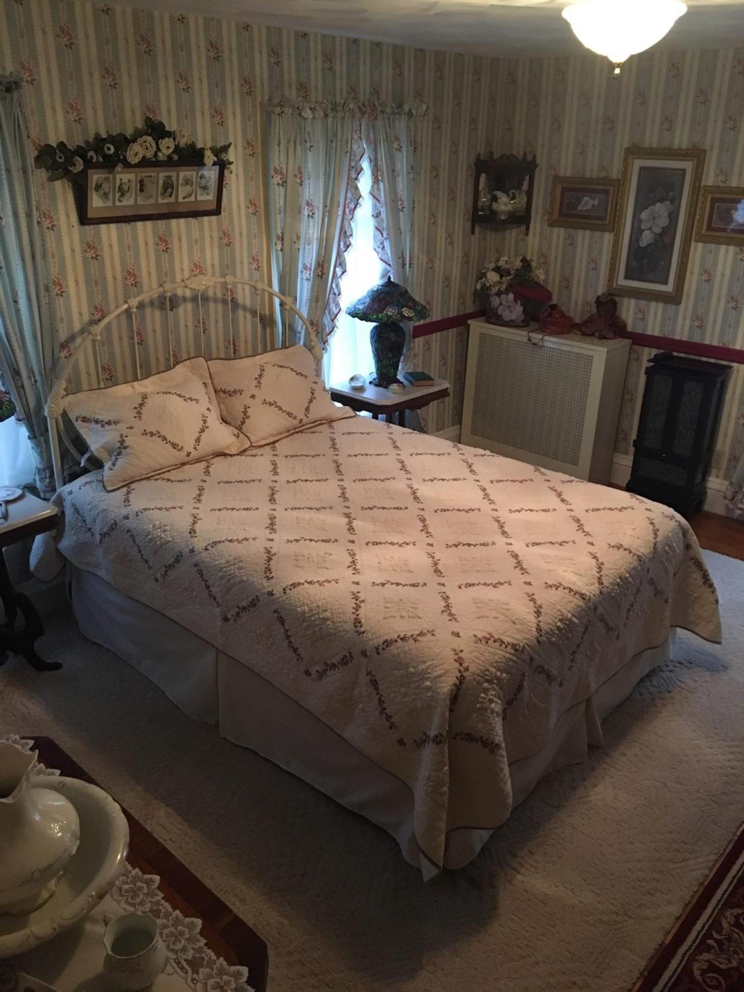 Raindrops On Roses Bed & Breakfast Herkimer Eksteriør billede